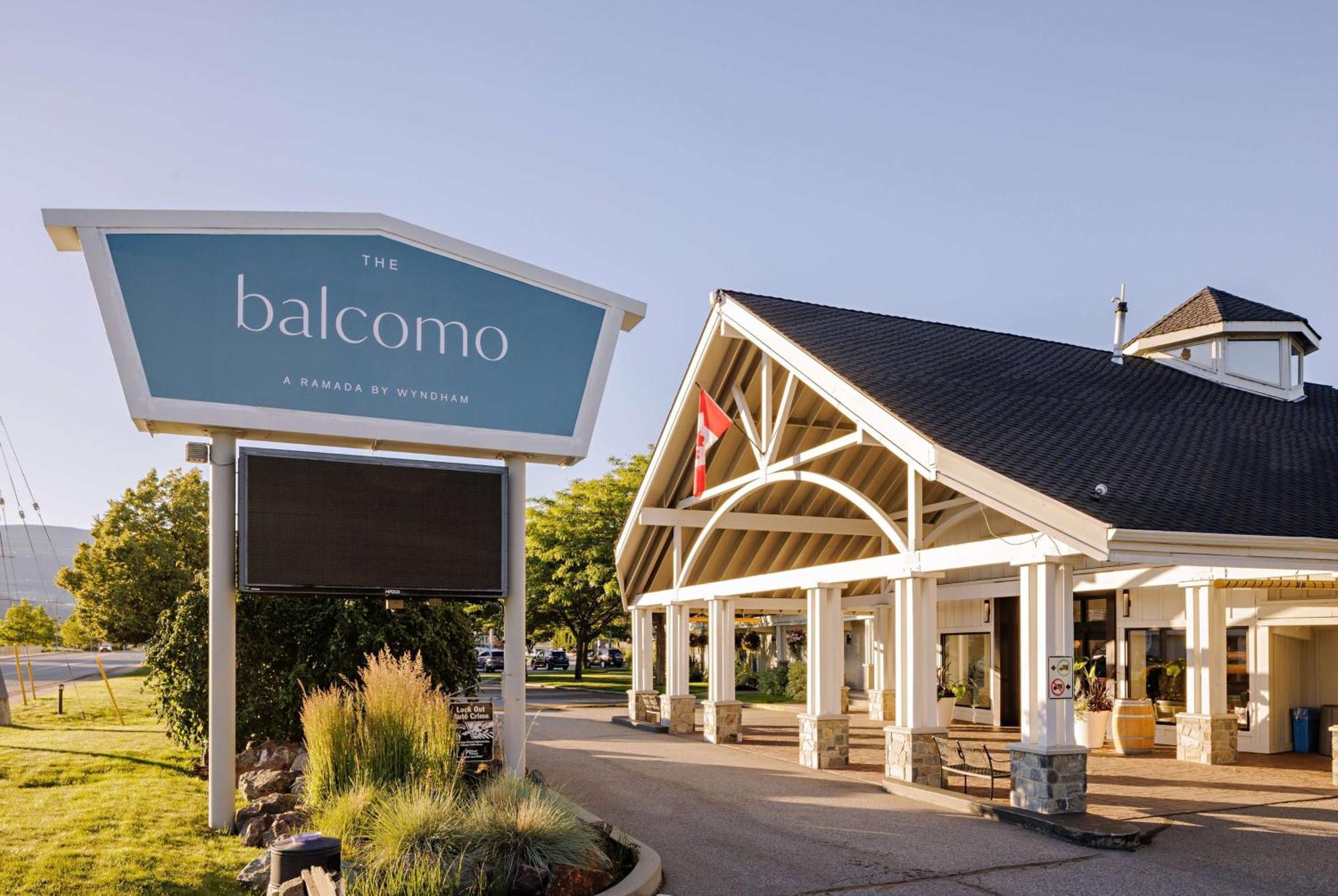 Balcomo, A Ramada By Wyndham Пентиктон Экстерьер фото